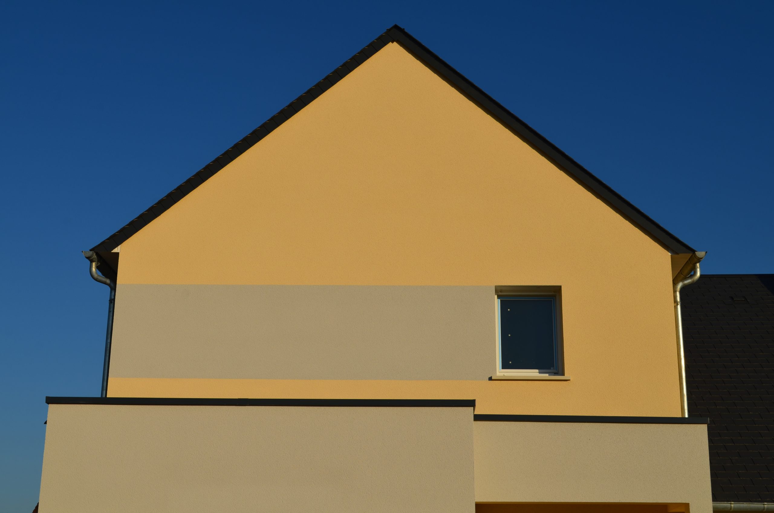 CB Compagnon couvreur - Ravalement / Peinture de Façades- Var 83